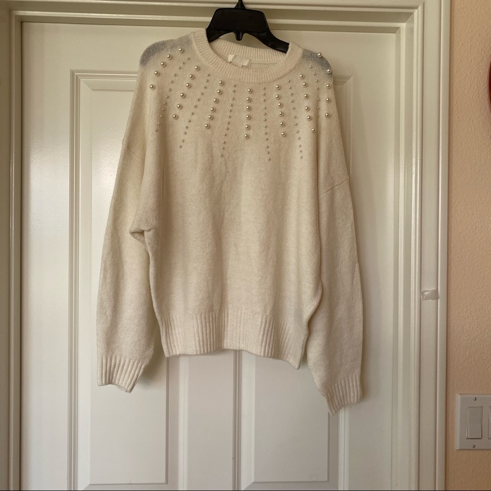 H&M Pearl Oversize Relaxed Sweater